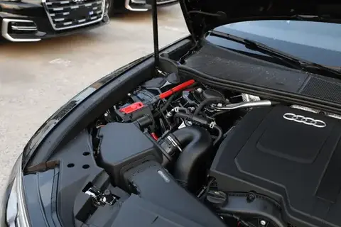 奥迪A6L（10-15万公里）—— 变速箱顿挫与打滑问题