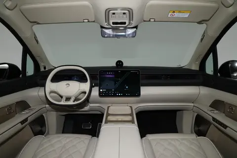 深度体验蔚来ES8 2026款六座行政签名版，打破冬季出行顾虑