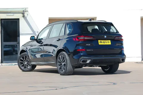 宝马X5二手车实用导购：选对不踩坑，花钱不浪费